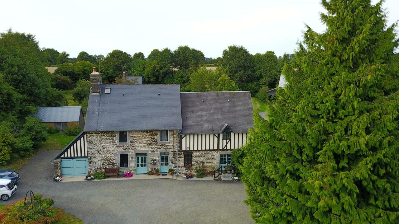 Maison Mai Or La Petite Maison Mai Or La Petite Grange Or All Three La Chapelle-Urée Εξωτερικό φωτογραφία